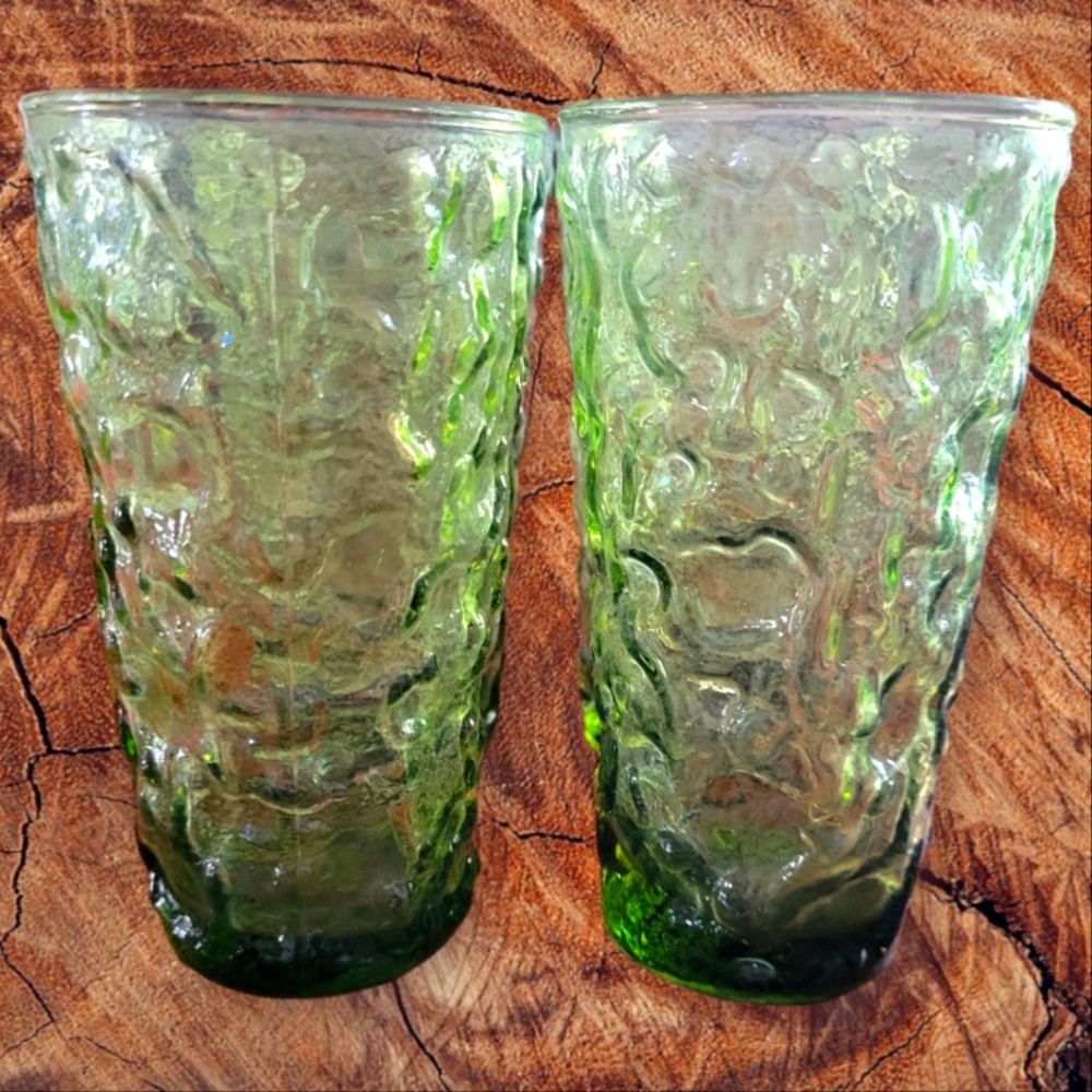 4 Vtg Green Glass Tall Water Juice Drink Glasses